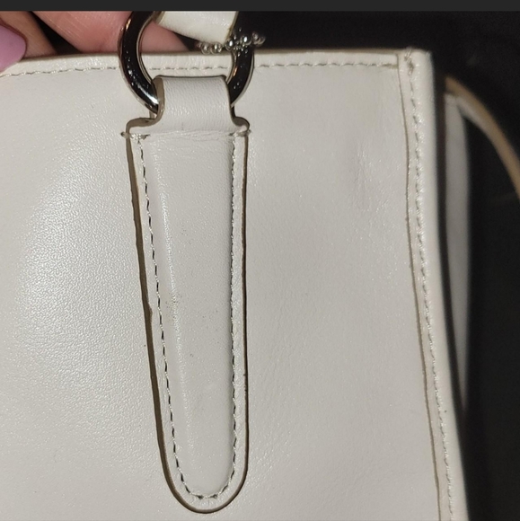 Authentic Coach pearl color handbag - Picture 7 of 7